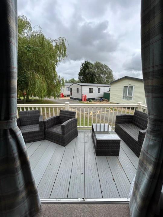 23 Larch View Luxury Caravan Tattershall Lakes Екстер'єр фото